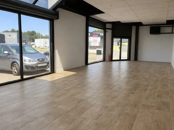Local commercial 125 m²