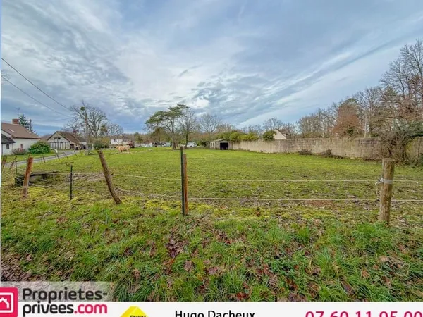 Terrain Cosntructible -Theillay - 1106 m² -