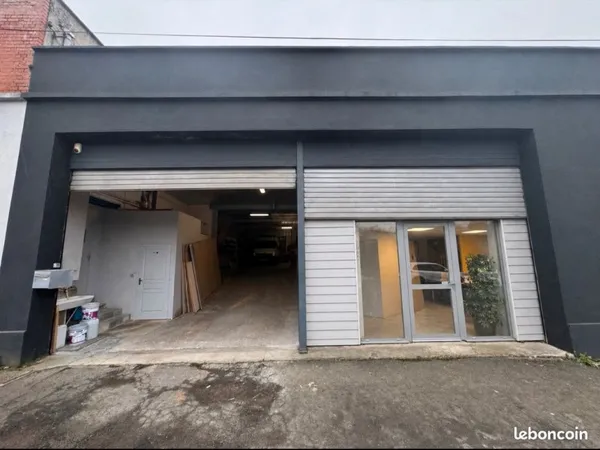 Hangar à usage professionnel