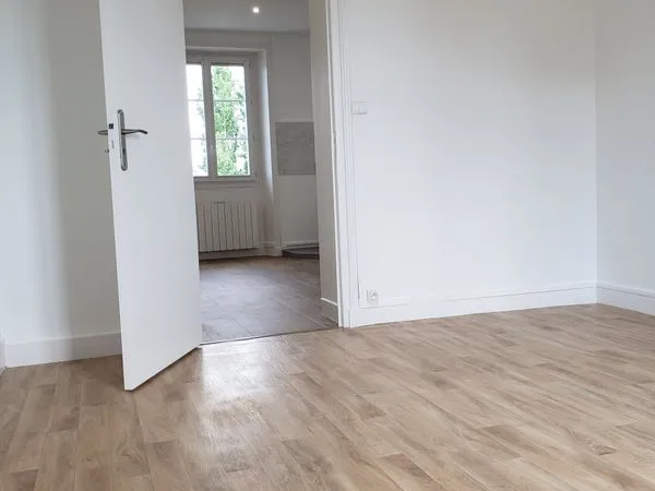 T2 Rond-Point de Vannes, Tram L3, 36m2, rénové