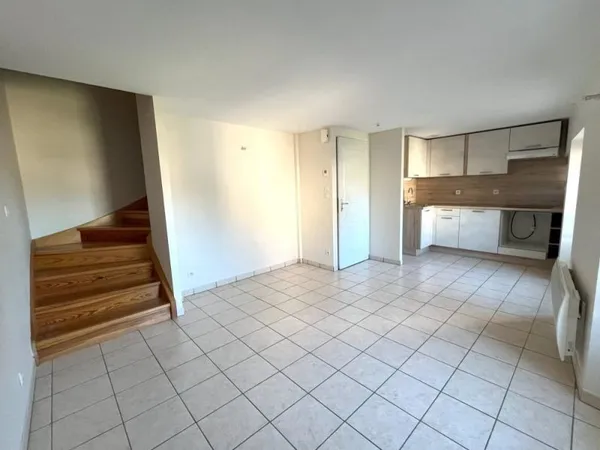 LOCATION T4 BADAROUX