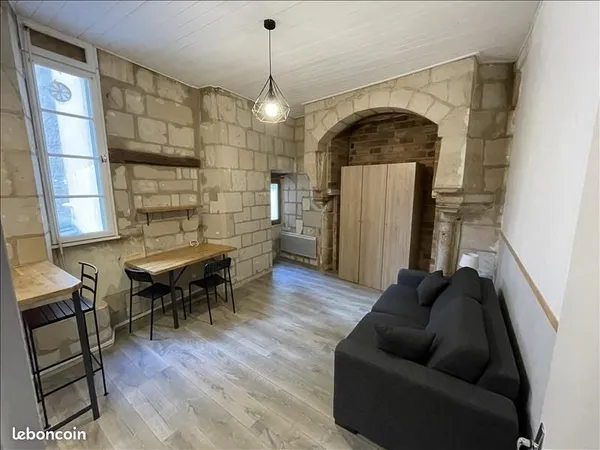 Studio 1 pièce 24 m²