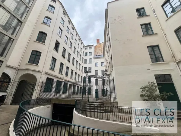 Bureaux à louer Place TOLOZAN