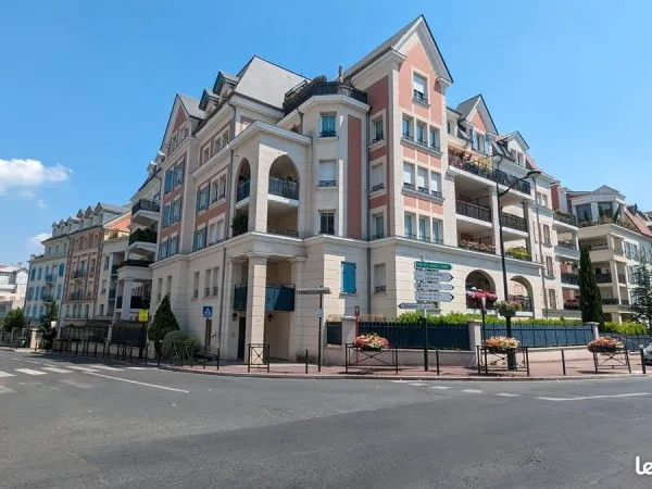 Vente appartement 2 pièces,43 m2, le plessis robinson (92350)