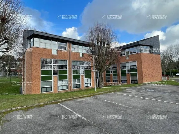 Bureaux 1054 m²