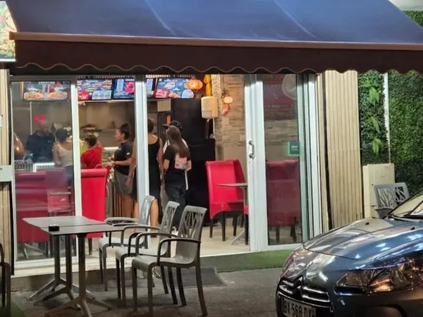 Fond de commerce + dépôt snack kebab restauration rapide Cannes la Bocca 130 000