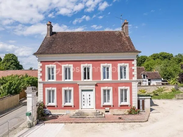 Maison 8 pièces 364 m²