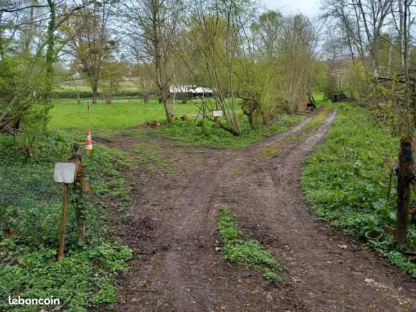 Vend terrain loisirs bordure riviere 10000 m2