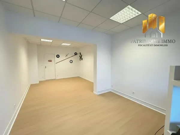 Local commercial de 35 m² à usage de bureaux