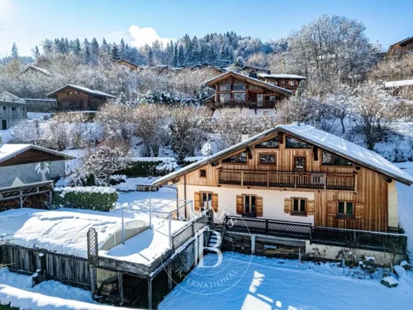 BARNES SAINT-GERVAIS - FERME TRADITIONNELLE - VUE MASSIF DU MONT