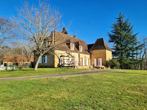 Charmant hameau en pierre avec piscine et dépendances - Le Bugue, Dordogne