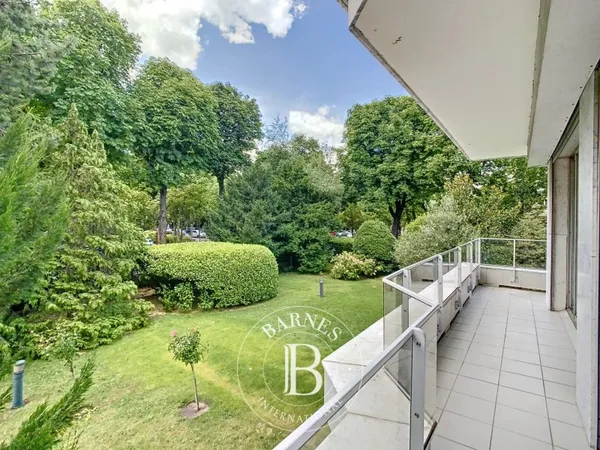 Le service location de la Maison BARNES vous propose ce bien: