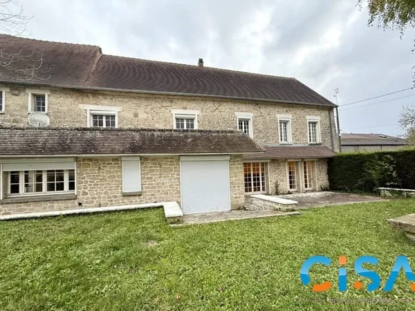 Maison 10 pièces 245 m²