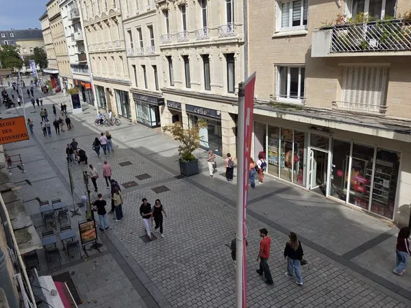 Loue F2 meublé hypercentre de Caen