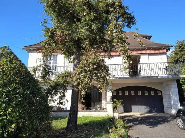 Spacieuse maison traditionnelle.