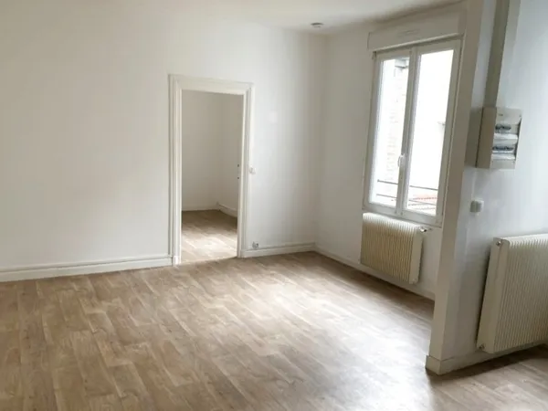 - DUPLEX - SECTEUR DOCTEUR THOMAS / AVENUE DE LAON