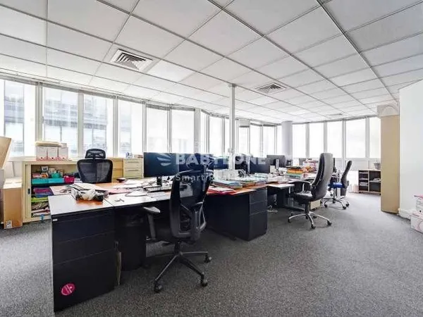Bureaux 245 m²