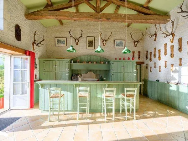 Maison 9 pièces 336 m²