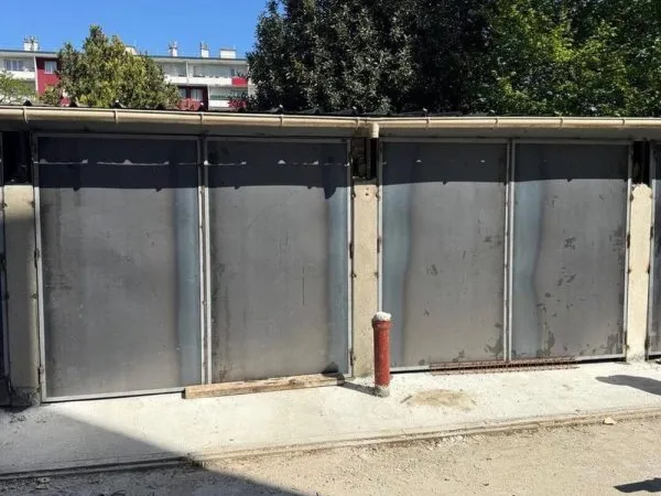Parking 15 m²