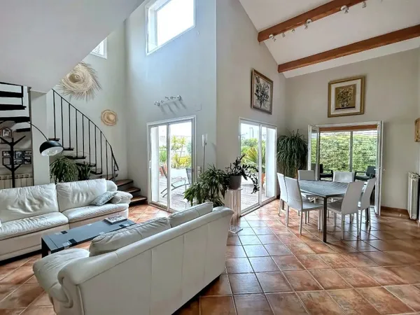 Villa 5 pièces 153 m²