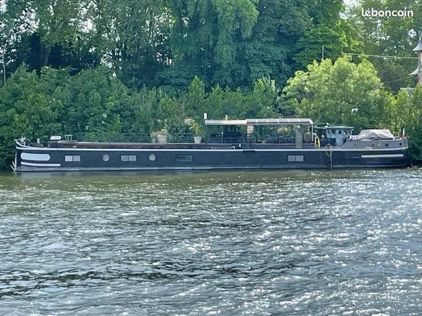 Bateau logement