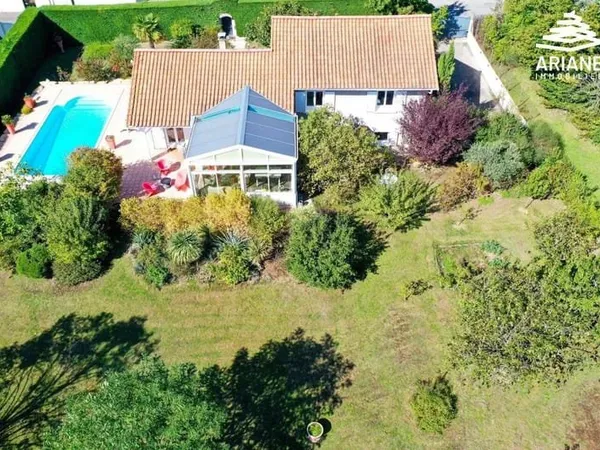 Maison 7 pièces 150 m²