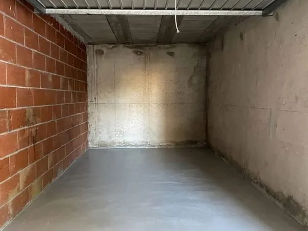 Parking 13 m²