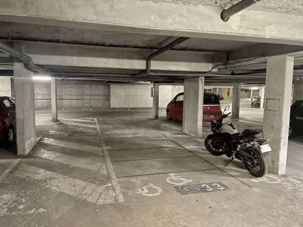 Parking motos/scooters - Tram C Emile Counord