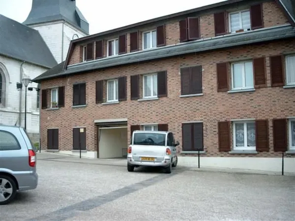 Centre Camon A 12 minutes gare T1 - 25 M2 + box