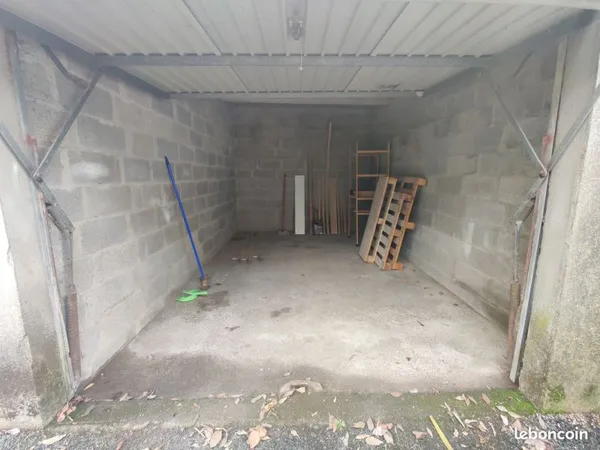 A vendre Garage - Quartier Gare / La Fayette