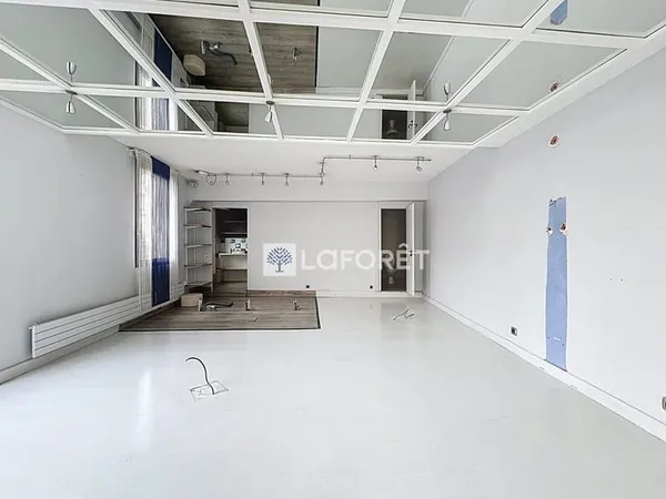 Local commercial Thouars