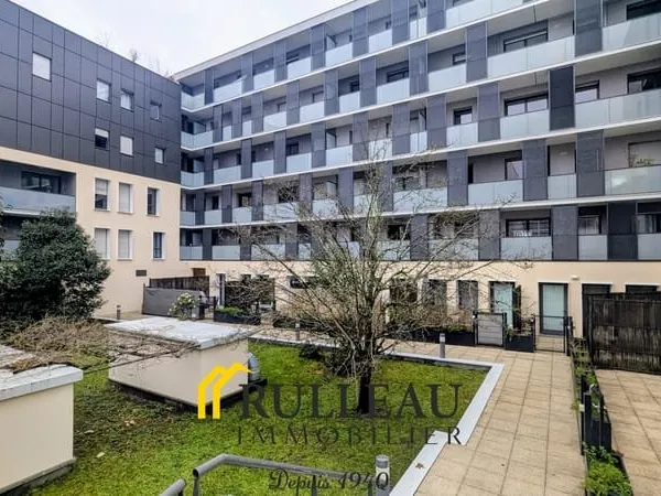 APPARTEMENT T4 AVEC TERRASSE PROCHE CHU PELLEGRIN