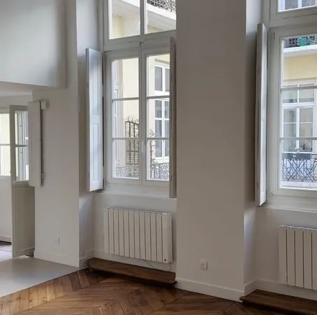 Appartement T4 - 72 m² - Lyon 2 Ainay - Rue Auguste Comte - Balcon - Ascenseur