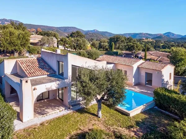 Maison 4 pièces 153 m²