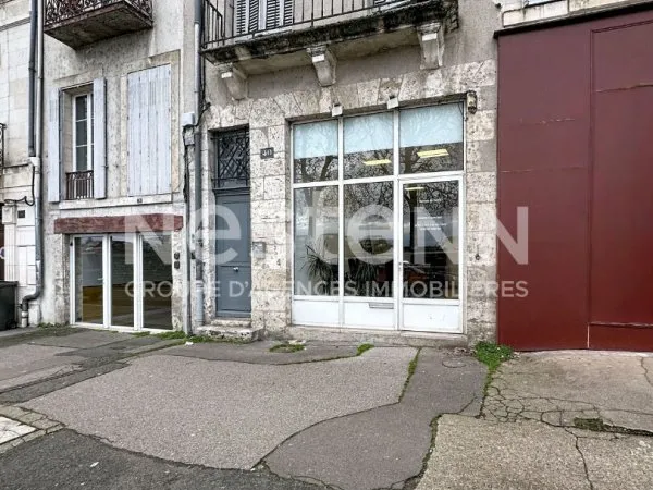 Immeuble commercial 80 m²