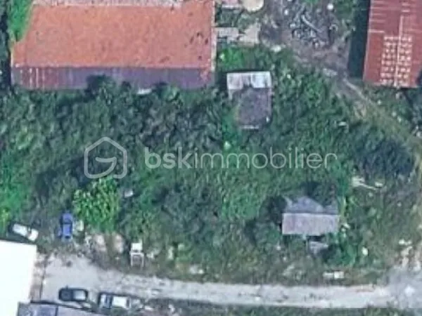 Terrain 1200 m²