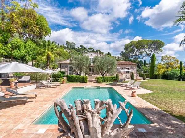Mougins - villa 4 chambres - vue mer