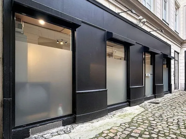 Immeuble commercial 1 pièce 30 m²