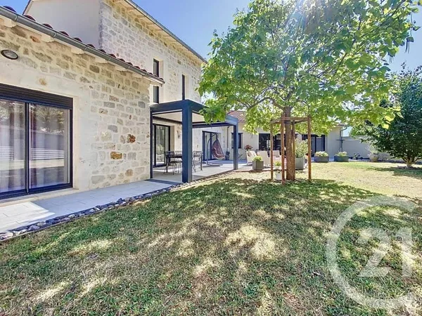 Maison 5 pièces 292 m²