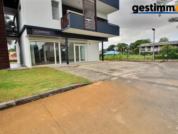 Local commercial 87 m²