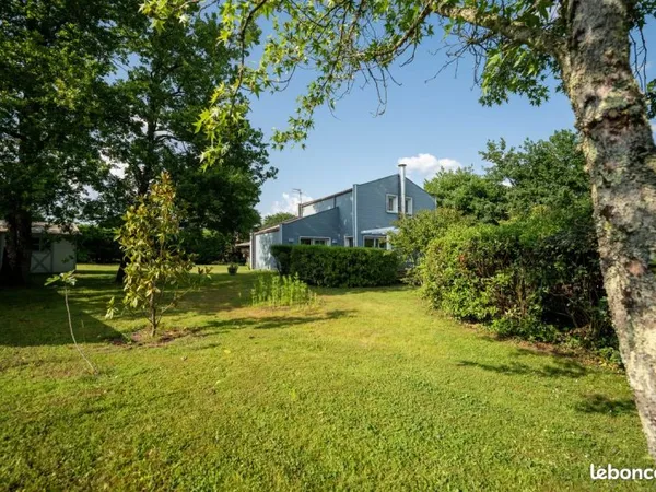 Maison 5 pièces 145 m²