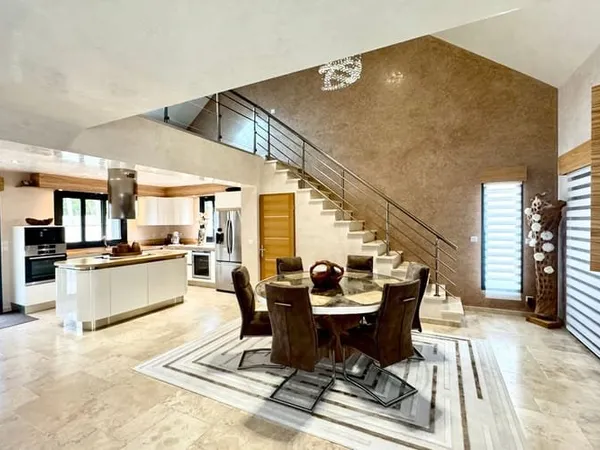 Maison 3 pièces 110 m²