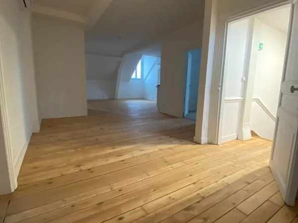 Appartement 4 pièces 82 m²