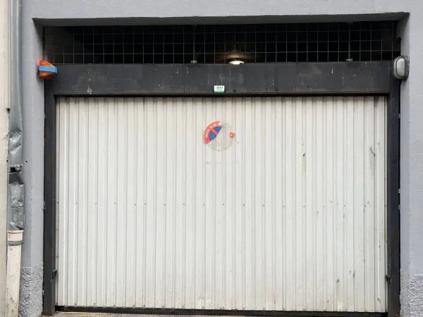 Parking 14 m²