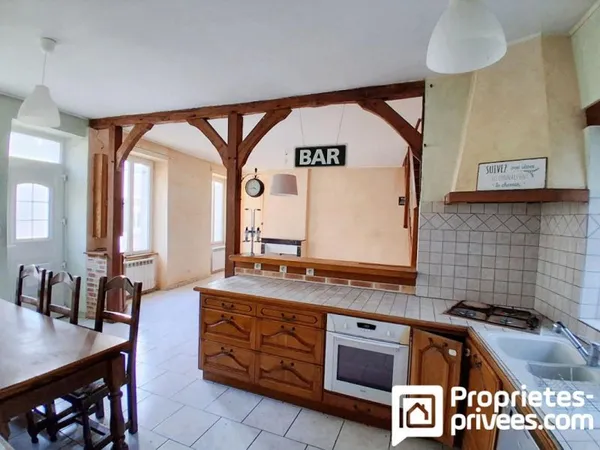 Maison de ville Mehun Sur Yevre ( 18500 ) 3 pièce(s) 75 m2