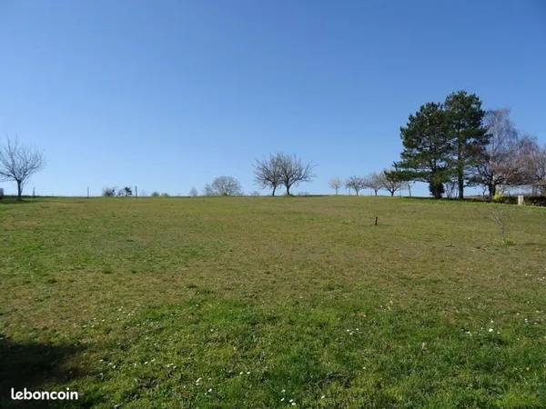 Terrain 2495 m² Valdivienne