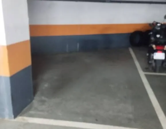 Garage/Parking