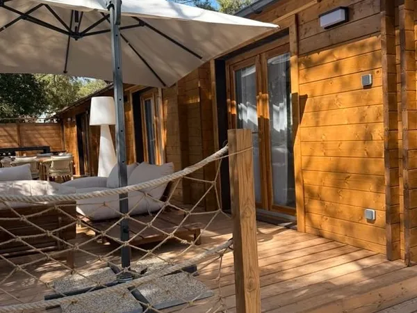 Mobil home 80m2 camping ouvert toute l'année Var