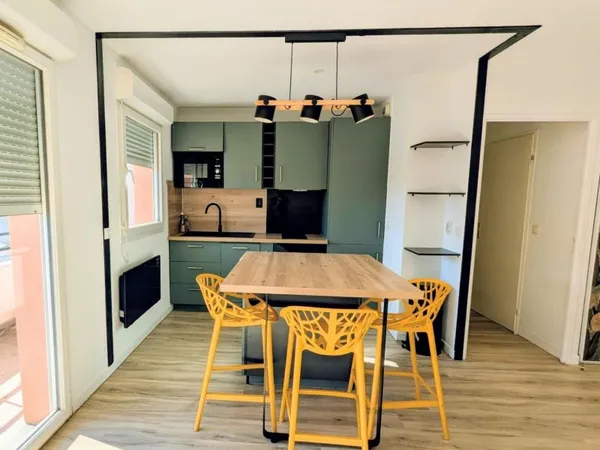 Appartement meublé et rénové à Galgon