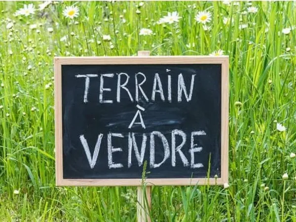 Terrain à bâtir de 246m²